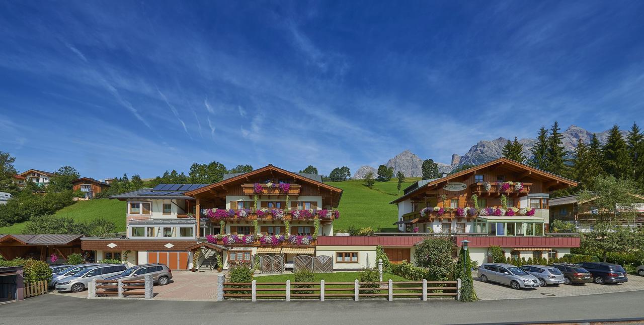 Pension & Appartements Anny Maria Alm am Steinernen Meer Exterior foto