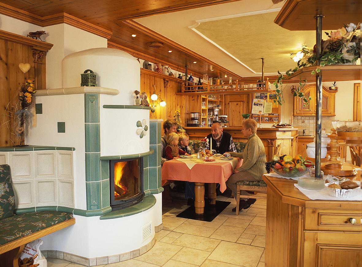 Pension & Appartements Anny Maria Alm am Steinernen Meer Exterior foto