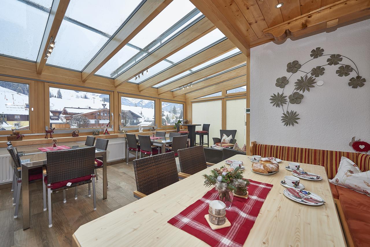 Pension & Appartements Anny Maria Alm am Steinernen Meer Exterior foto